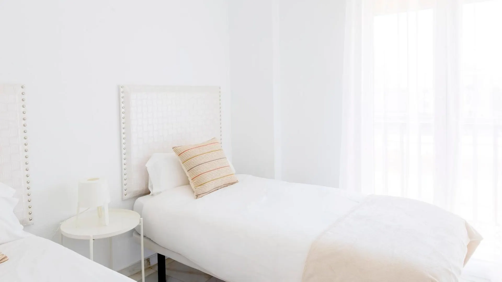 Apartment 4Seasons Rosaleda Suitemalaga